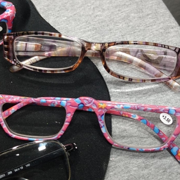 Collection of Prescribed Glasses - Picture 4 of 4